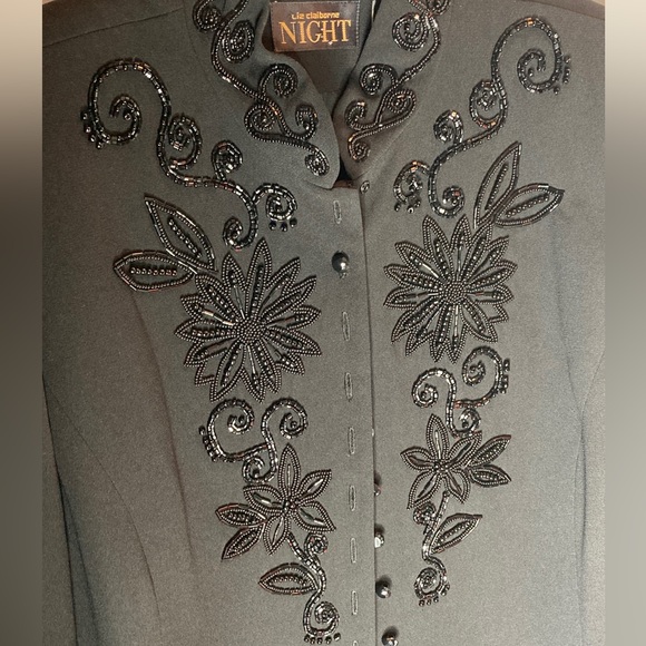 Liz Claiborne Embellished front and Collar Suit Jacket - Picture 3 of 6